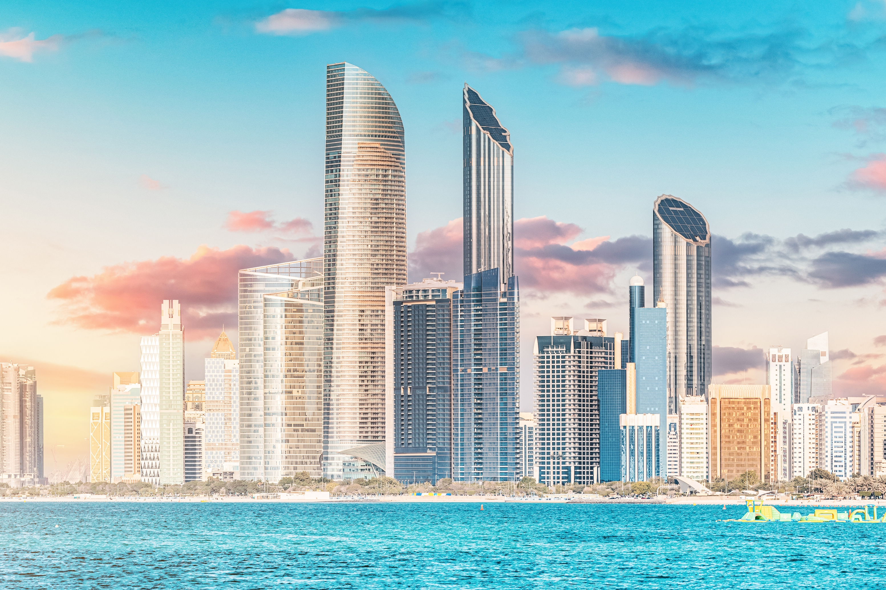 Conditions for obtaining a Golden Visa to the UAE